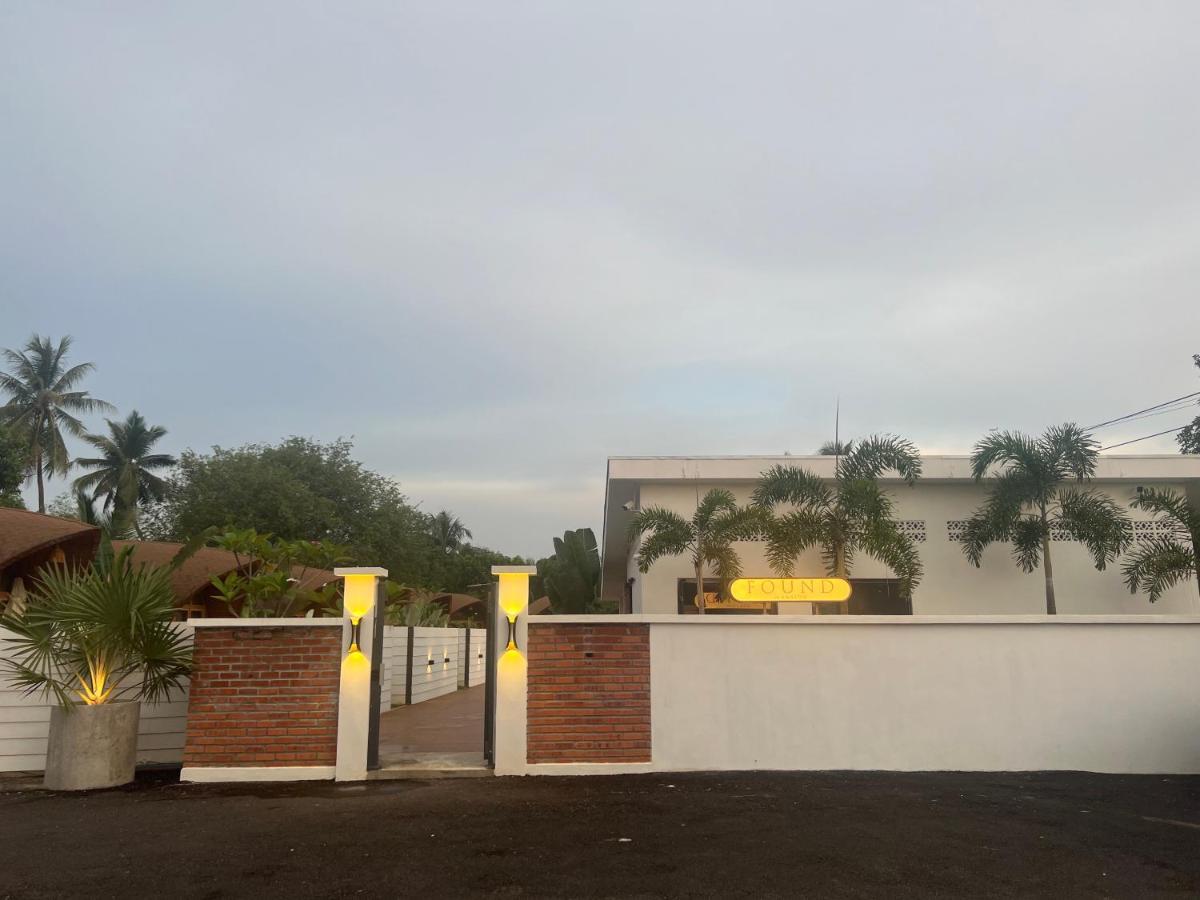 Hotel Found Mansion Pantai Cenang  Zewnętrze zdjęcie
