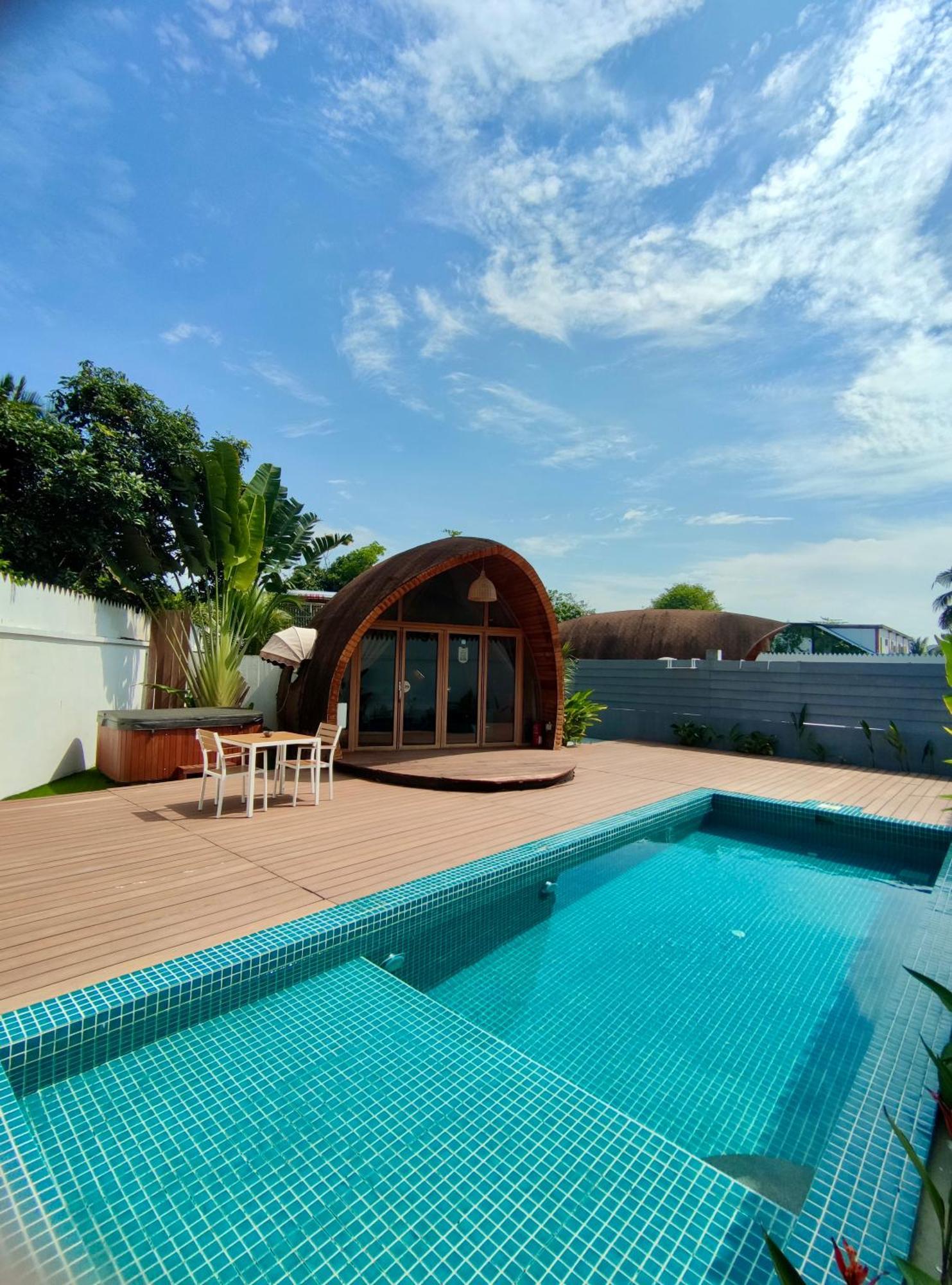 Hotel Found Mansion Pantai Cenang  Zewnętrze zdjęcie